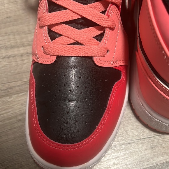 Size 7 Retros - Picture 4 of 5